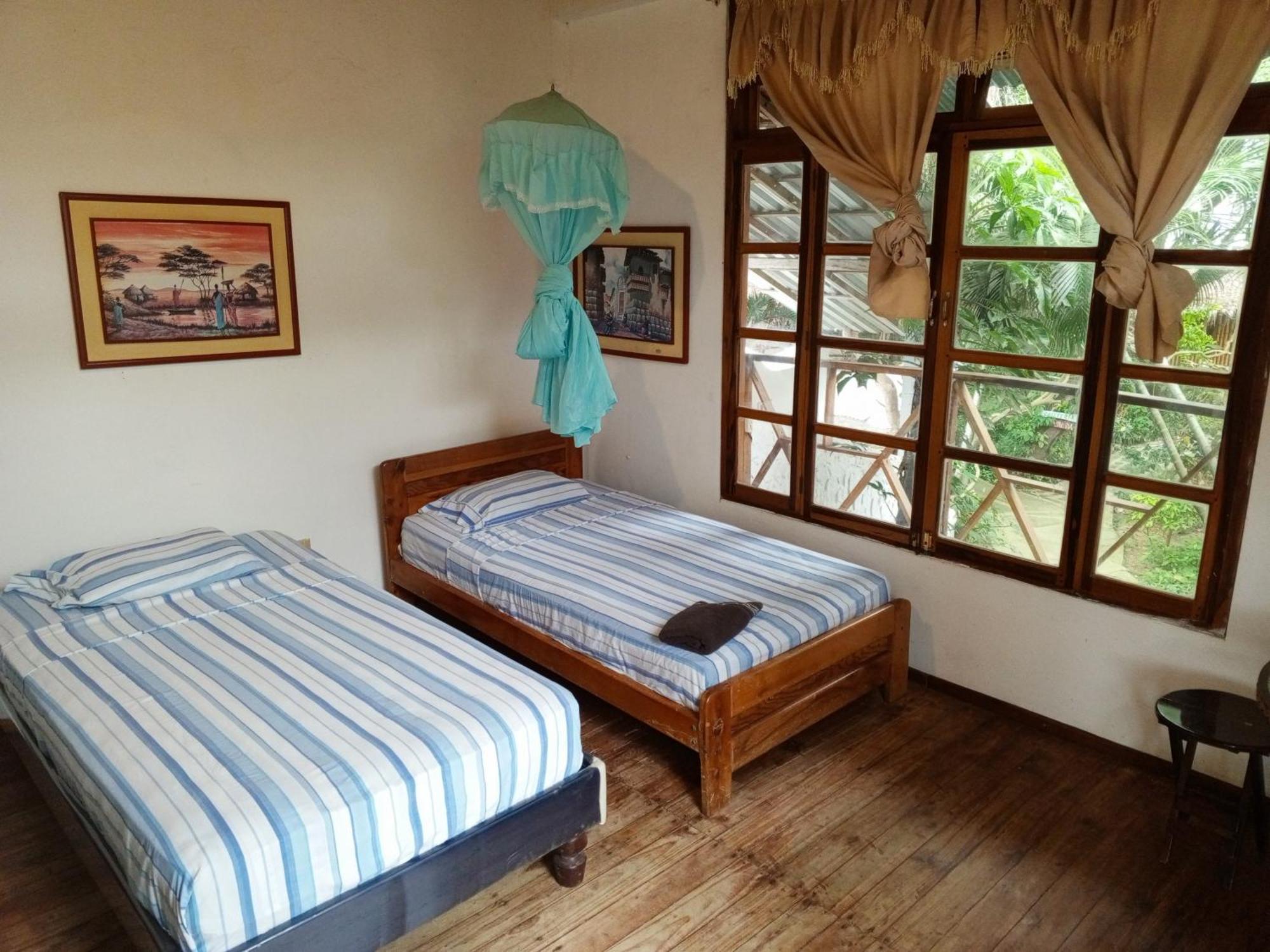 Bed And Breakfast Puerto López Dış mekan fotoğraf