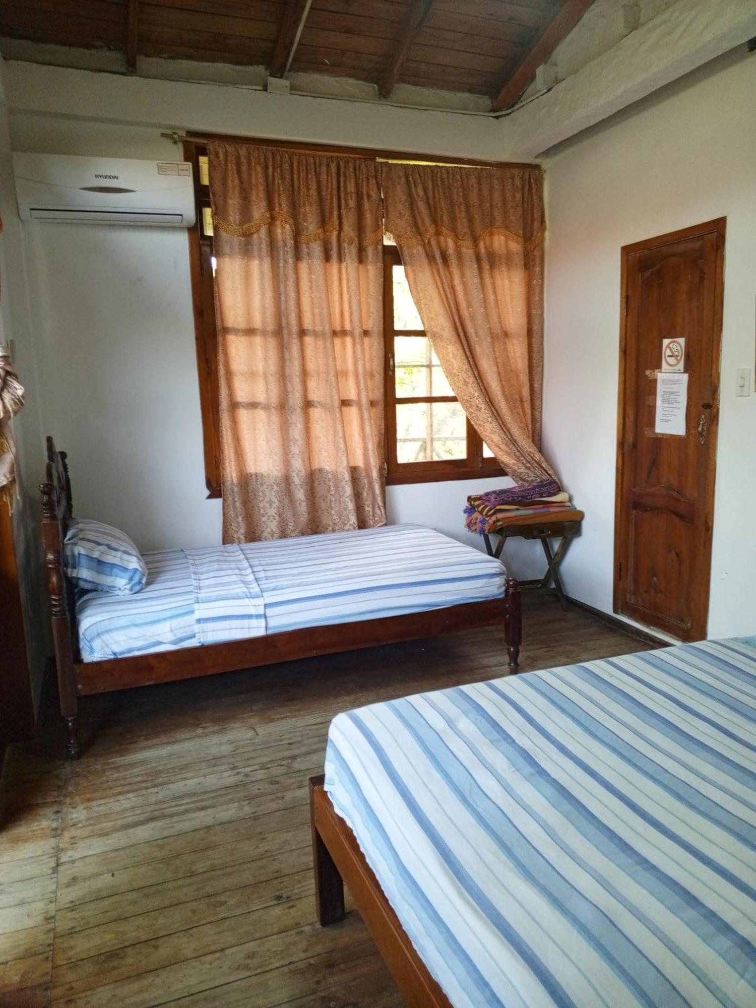 Bed And Breakfast Puerto López Dış mekan fotoğraf