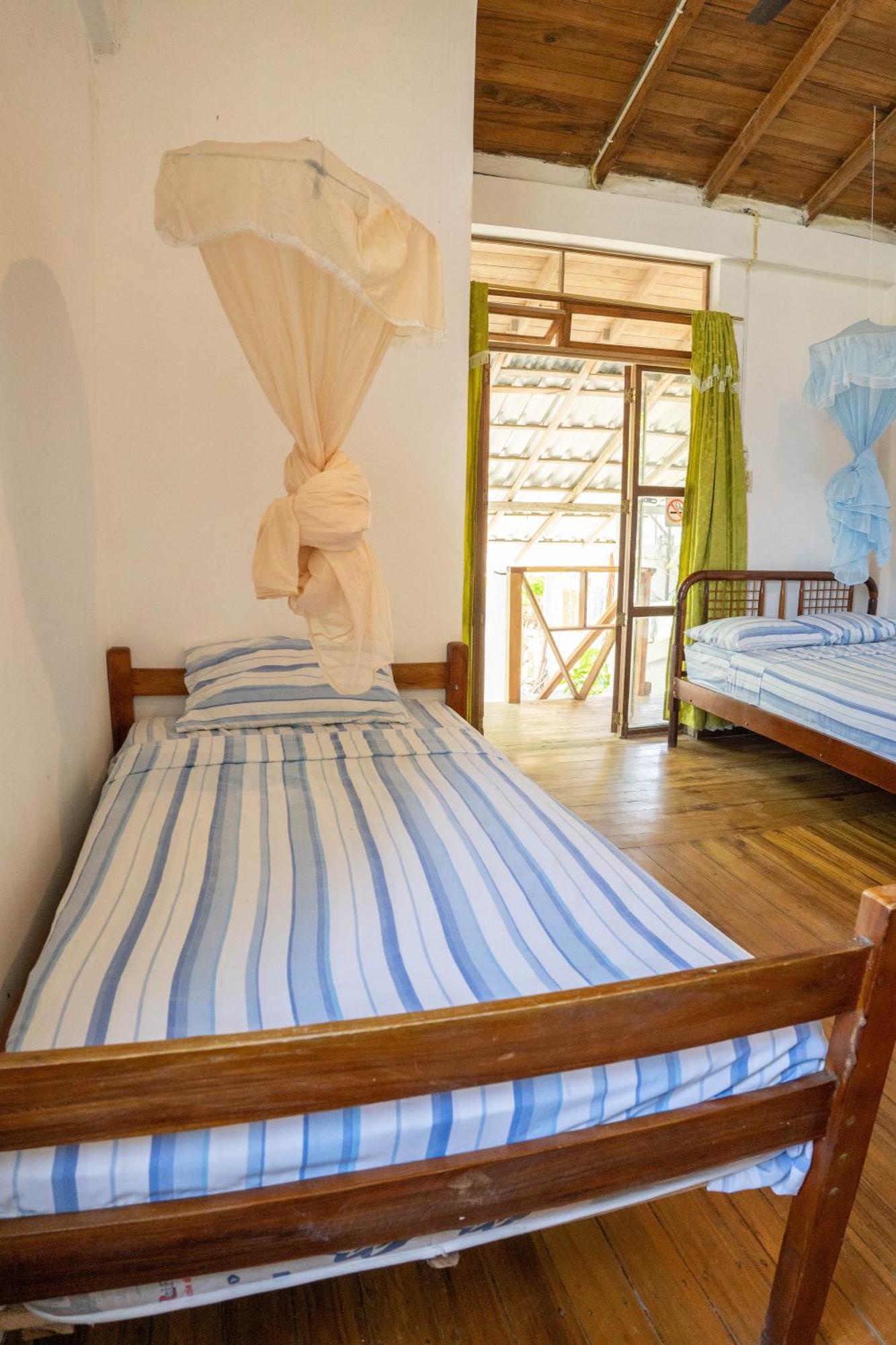Bed And Breakfast Puerto López Dış mekan fotoğraf