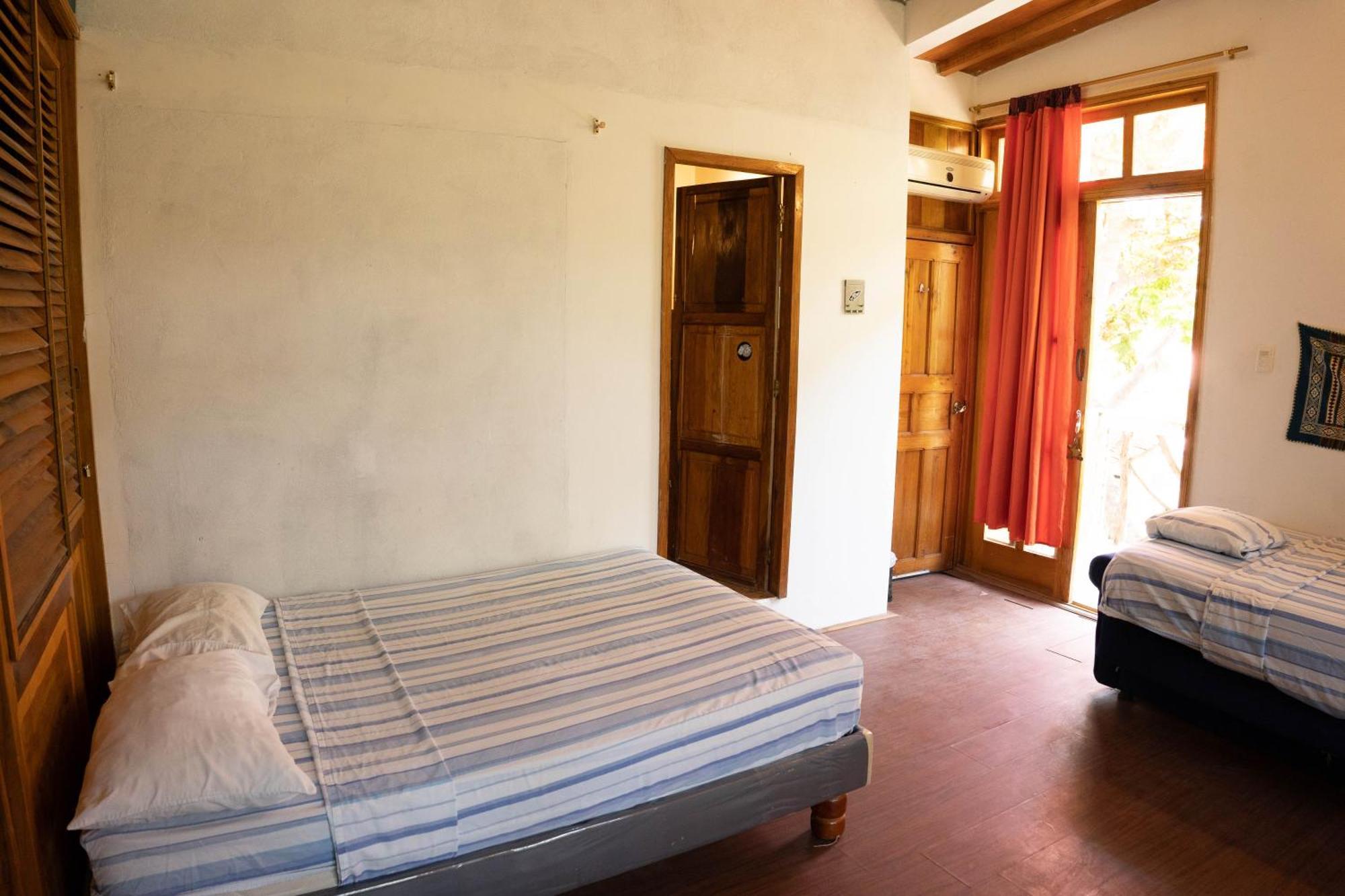 Bed And Breakfast Puerto López Dış mekan fotoğraf