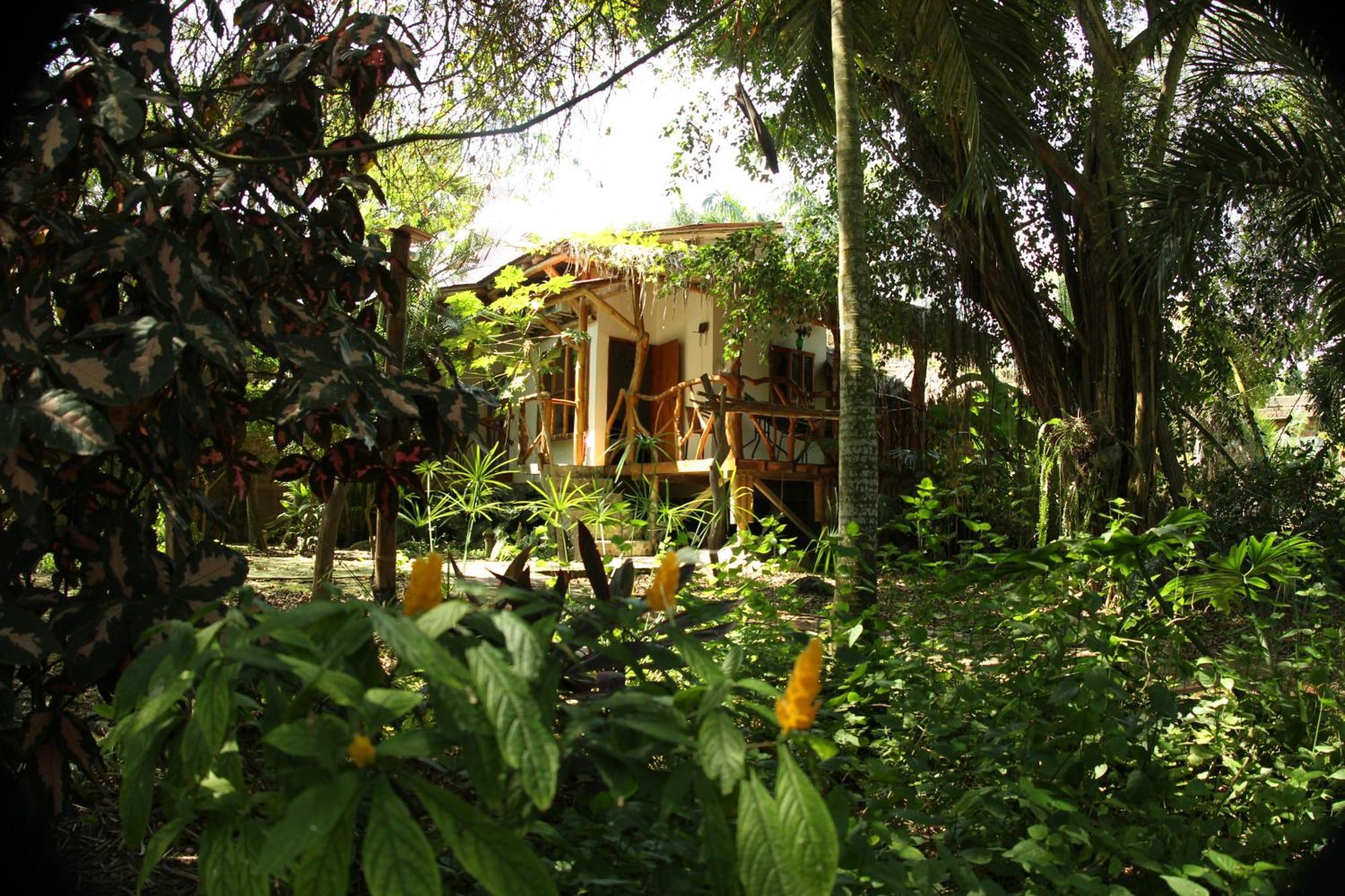 Bed And Breakfast Puerto López Dış mekan fotoğraf